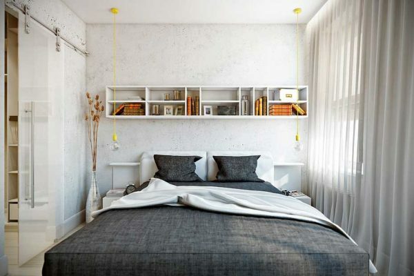 Zakonska postelja lahko skoraj vsi razpoložljivi prostor v sobi.
