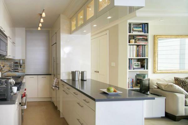The kitchen of the U-shaped layout will be an excellent option if there is not enough free space