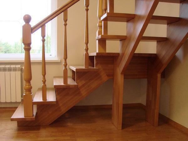 Accessories for stairs made of wood must be made of high-quality wood