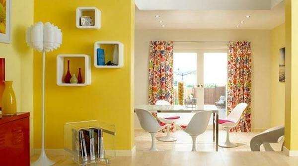 Die gelbe Farbe ist die warme und helle Farbpalette betrachtet, die sie leicht in Kombination mit anderen Farben im Innenraum verwendet werden können,