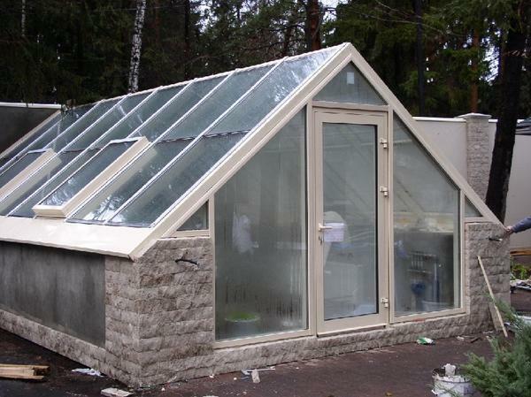 Växthus av isolerglas: med sina händer vinter, foto montering glas, plast växthus och hur man gör tätningen