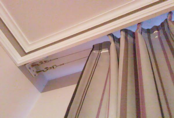 String cornice: for the curtain string, photo, how to strengthen the curtain with your own hands, how to pull the line, the built-in curtain rod