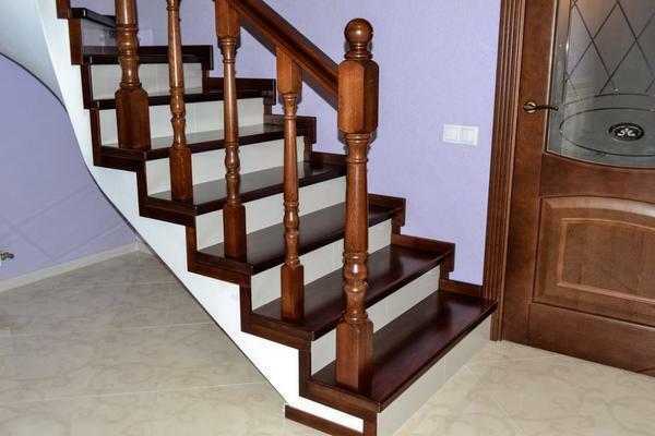 With the right planking of a quality wood, a concrete staircase can last a very long time