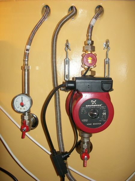 Water pressure increasing pump Grundfos do not need to be fixed to the wall
