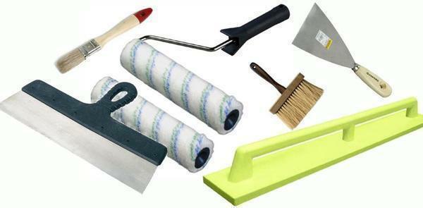 To apply liquid wallpaper you need to stock up special tools