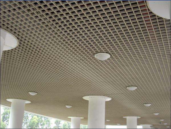 Lattice models of tile ceiling Amstrong suitable for hiding the suspension system and communications located under it