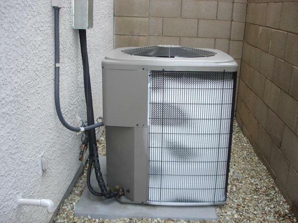 The heat pump from the air conditioner has a long service life and a relatively low price