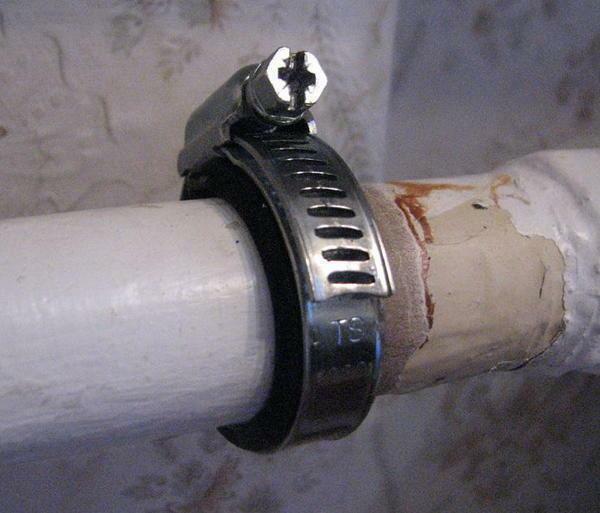 Instalação de aquecimento de uma braçadeira de tubo