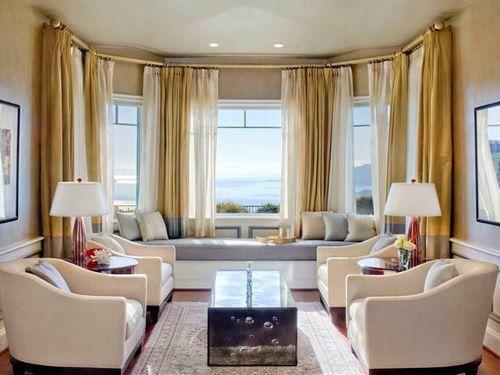 Dobré rozhodnutie dekorácie okien v obývacej izbe bude jednať o kombináciu niekoľkých oblastiach