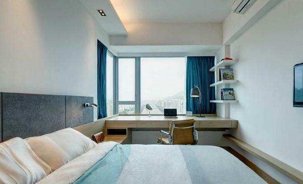 Pat mazā guļamistabā var organizēt darba telpu, galvenais - pareizi zoned telpa
