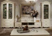 White-living-in-classic-style-1