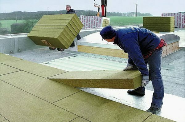 Mineral wool can insulate the flat roof