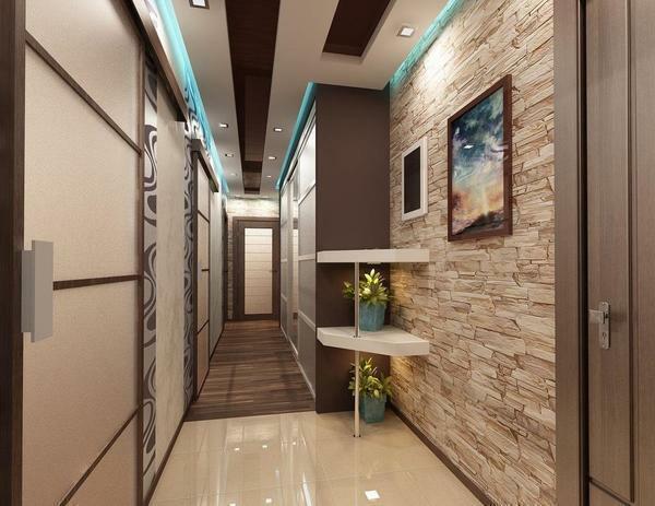 To make the design of the hallway unusual is possible with the help of LED tape placed on the ceiling
