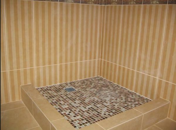 Izvēlieties keramikas dušas paliktnis jābalstās uz kopējo vannas istabas dizainu