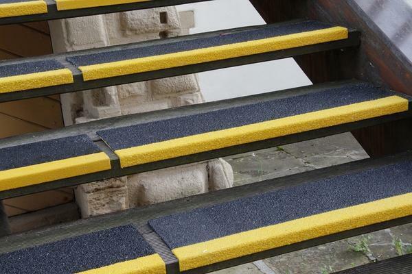 Non-slip coating allows you to safely move up the stairs when it