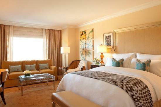 Sodobna soba - elegantna soba z lepim pohištvom in prijetno vzdušje