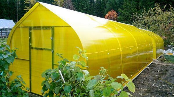 The Drops Greenhouse can be installed by one