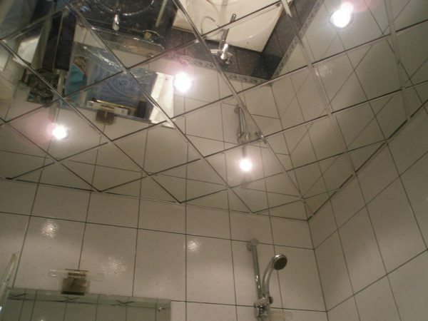 Zrcalnih strop - najbolji način da vizualno čine prostor iznad