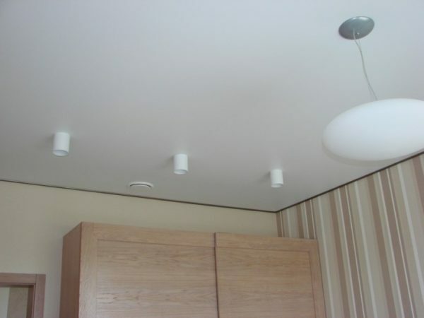 Matte or satin stretch ceiling: it is better to choose, installation instructions, videos and photos