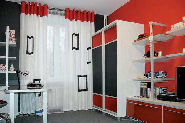 A child should take part in choosing curtains for his room