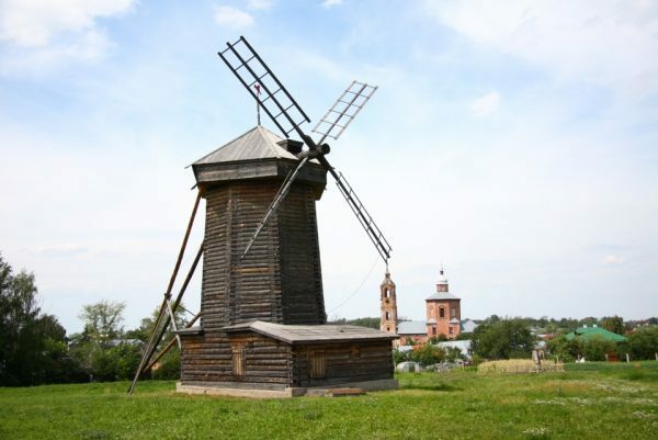 Traditionelle Mühle mit horizontaler Achse