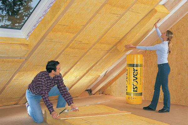 Importa qué tan bien hizo el aislamiento del techo, que depende en gran medida de la temperatura y el microclima en la casa