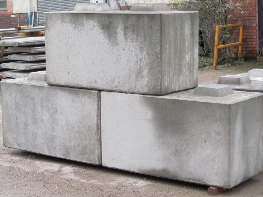 Det är storleken på efterfrågan på betongblock - 600h300h200 mm
