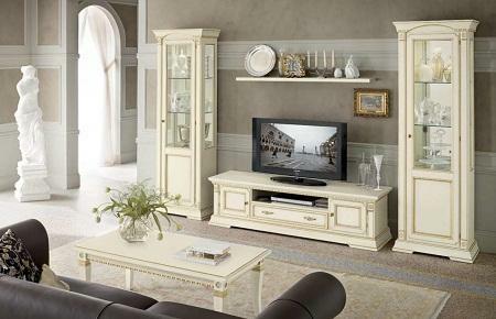 Obývačka nábytok, vyrobený v klasickom štýle, špeciálne luxusné a drahé
