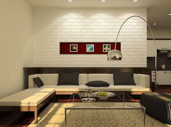 U dnevnoj sobi, izrađen u hi-tech stilu, savršeno se uklapa u cigla zidne pločice