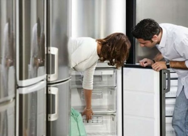 Um den optimalen Kühlschrank zu wählen, müssen Sie sich mit den Funktionen der verschiedenen Modelle vertraut machen