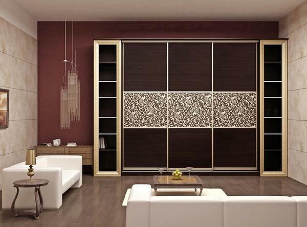 To make the design of the cabinet more original and unique, you can use beautiful patterns that are applied to sliding doors