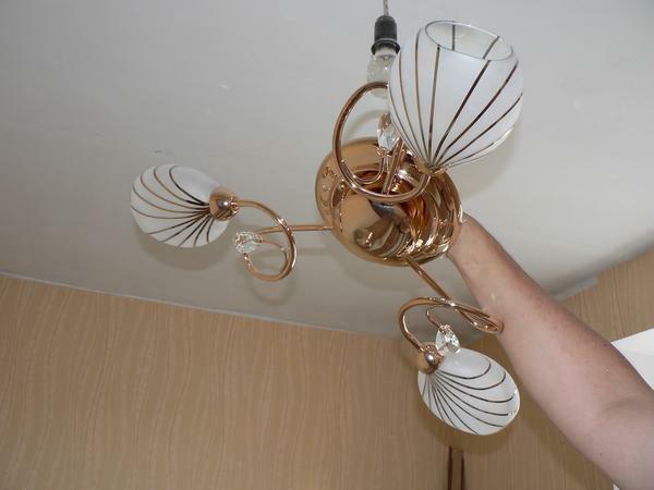 Chandelier on plasterboard ceiling: how to hang, fix, how to fix