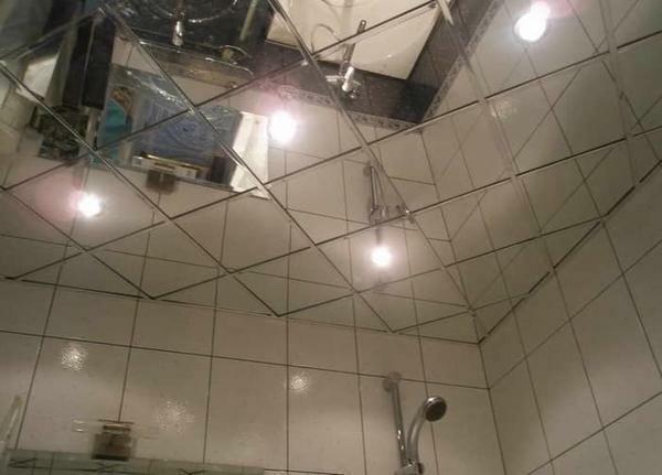 soffitti a specchio - moderno e ottimo materiale per creare disegni unici in bagno