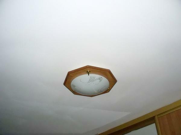 Many people prefer to choose polystyrene for finishing the ceiling, because it is waterproof and durable