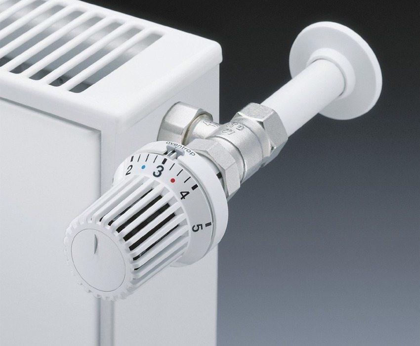 Termostat za ogrevanje radiator v različnih sistemih zgradb