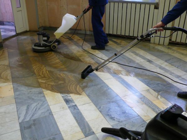 you need to use special equipment for high-quality polishing of large areas - the only way the result will be acceptable