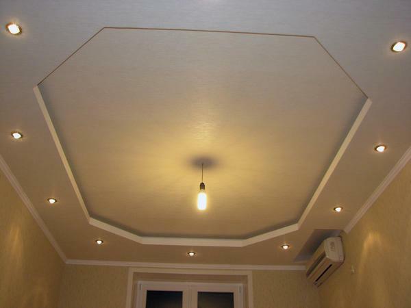 To-level lofter bedre at bruge i lejligheden med højt til loftet