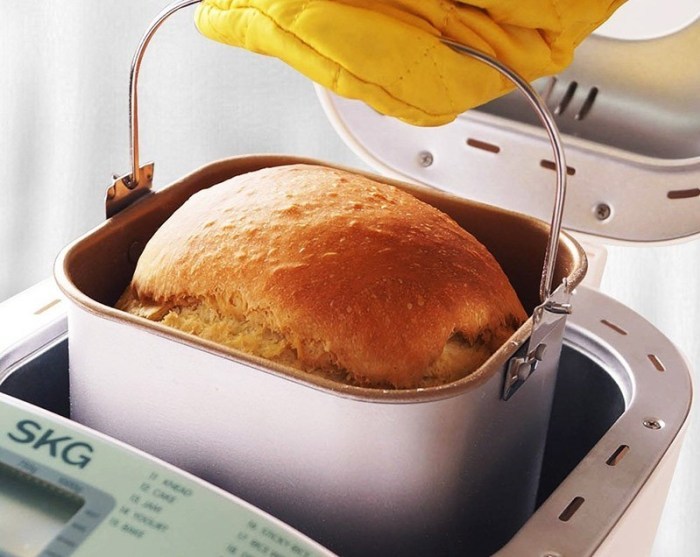 Jak wybrać maszynę do chleba: dane o wszystkich szczegółach