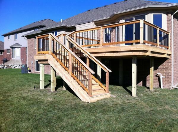 The wooden outer staircase will last for many years, if it is properly processed and installed from the very beginning