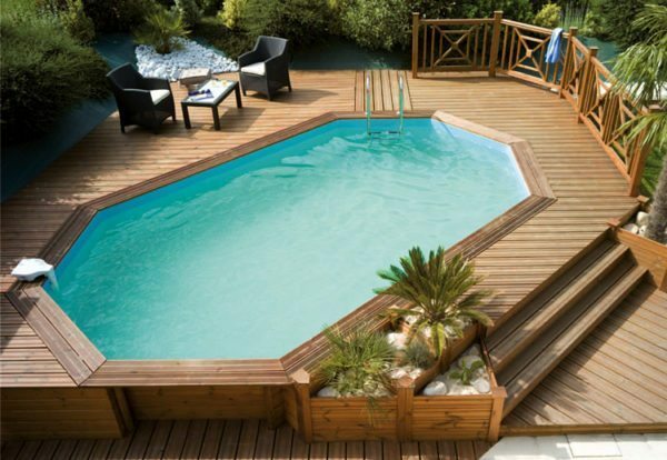 If you allow the size and layout of the site, even a small outdoor swimming pool can be placed on the terrace.