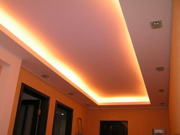 Duplex plafond suspendu aidera à décorer votre couloir intérieur