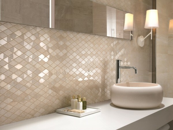 Mosaic - a wonderful decorative material, allowing their hands to transform even a tiny bathroom