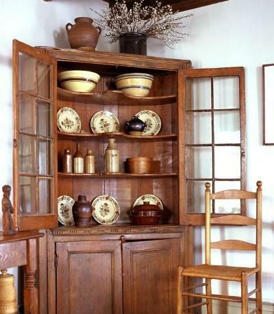 It is stylish and unusual to complement the interior of the guest room with an original cupboard