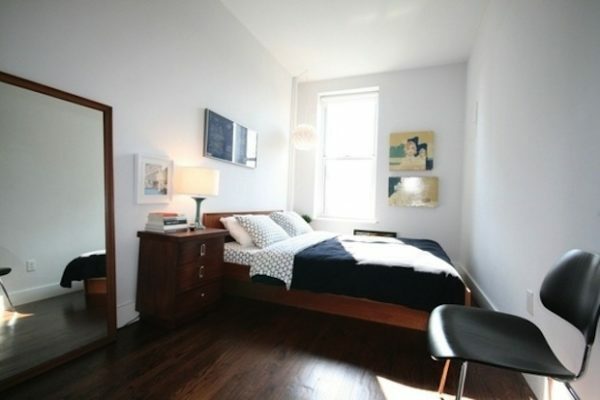 Dizajn male spavaće 9 m²: unutrašnjost prostorije u svijetlih i tamnih tonova, video i fotografije