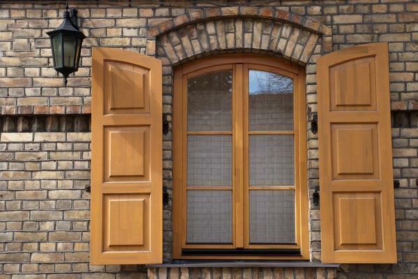 Wooden shutters can be of several types, which you can choose at your own discretion
