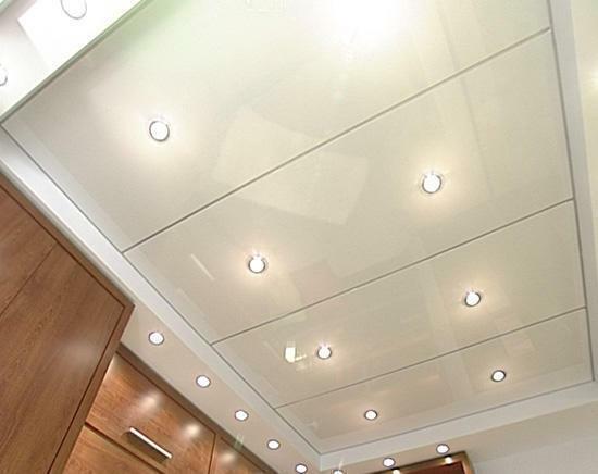 PVC-paneler er en af ​​de mest populære byggematerialer med moderne indretning