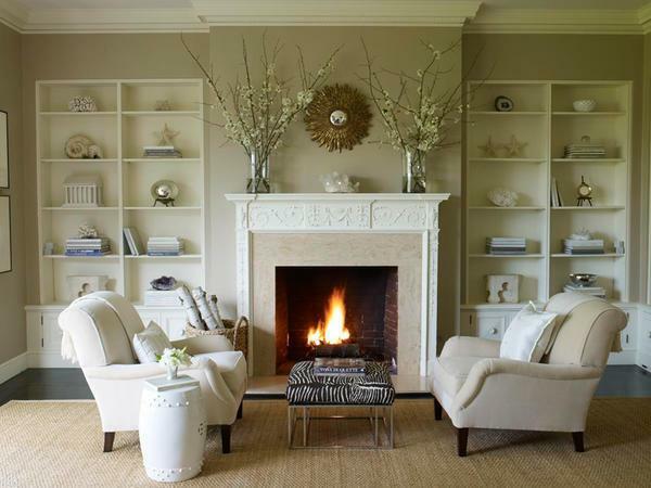Near the fireplace it is desirable to arrange comfortable furniture, so that every night you can comfortably enjoy it with a cup of hot coffee
