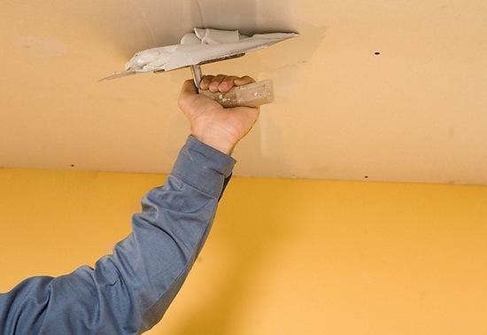 Plastering - a budget option for finishing the ceiling, not requiring the purchase of expensive materials and special equipment