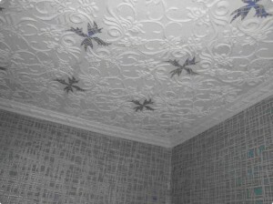 En iyi koridor ve yatak odası alçı kınına nasıl: Mutfakta tavan süslemeleri nasıl