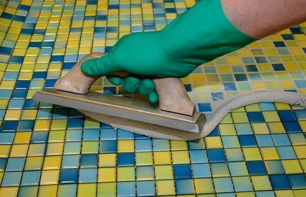 Grout grout: CE 40 and colors, Ceresit tile palette, gamma how much dries for seams, photo in bathroom